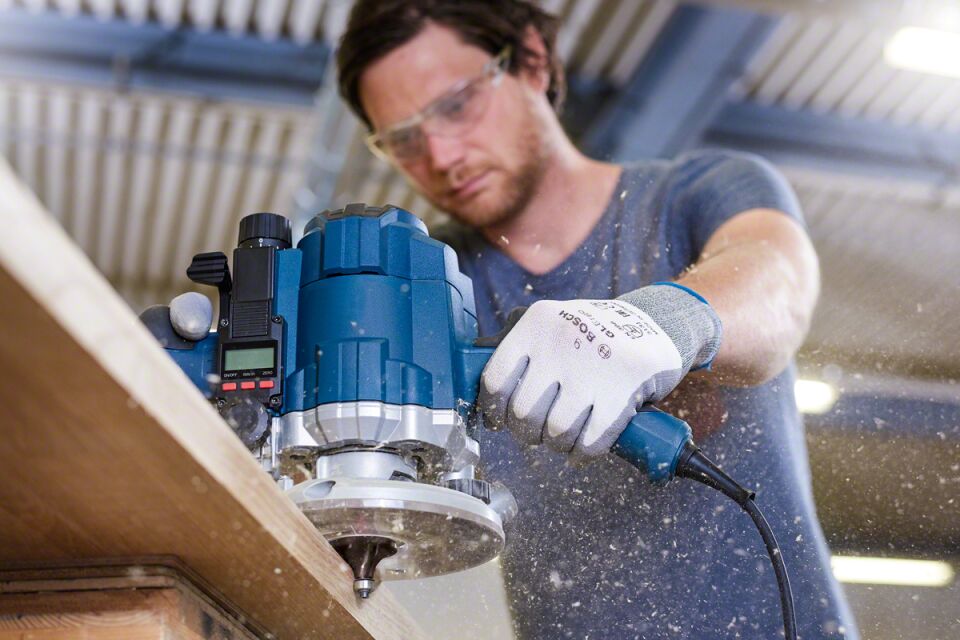 Bosch - Standard Seri Ahşap İçin Çift Oluklu, Sert Metal Düz Freze Ucu 8*8*51 mm