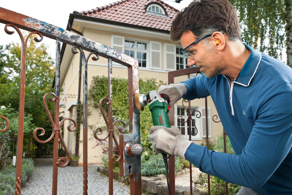 Bosch PWS 850-125 Avuç Taşlama Makinesi (125 mm)