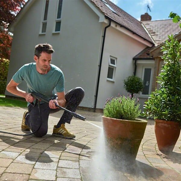 Bosch Universal Aquatak 135 Basınçlı Yıkama Makinesi - 06008A7C00