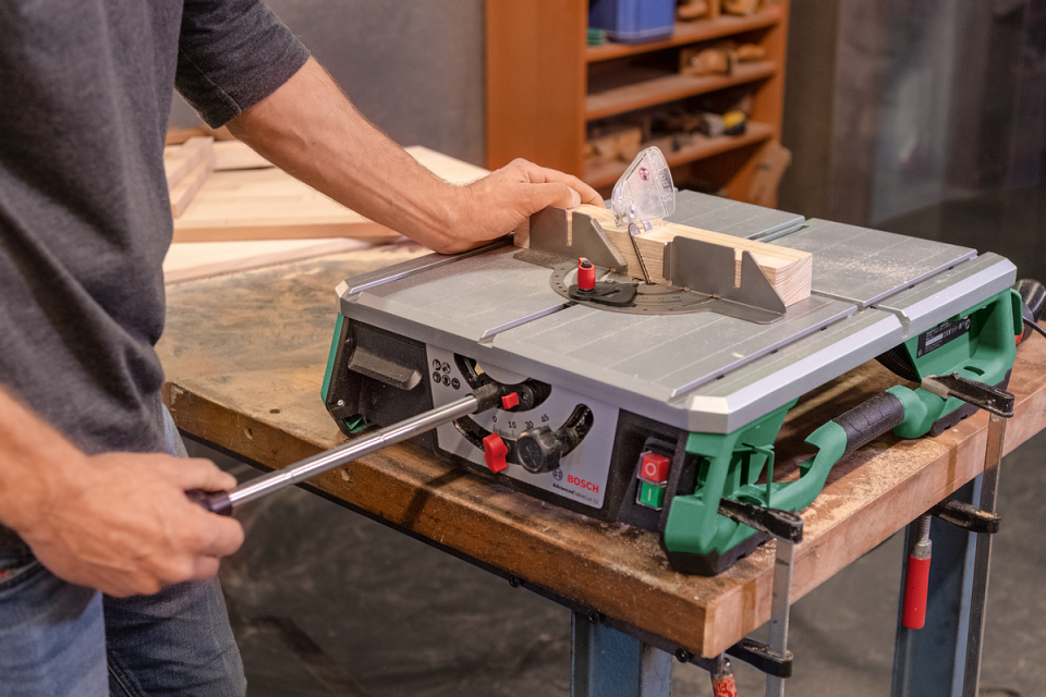 Bosch AdvancedTableCut 52 Tezgah Tipi Testere