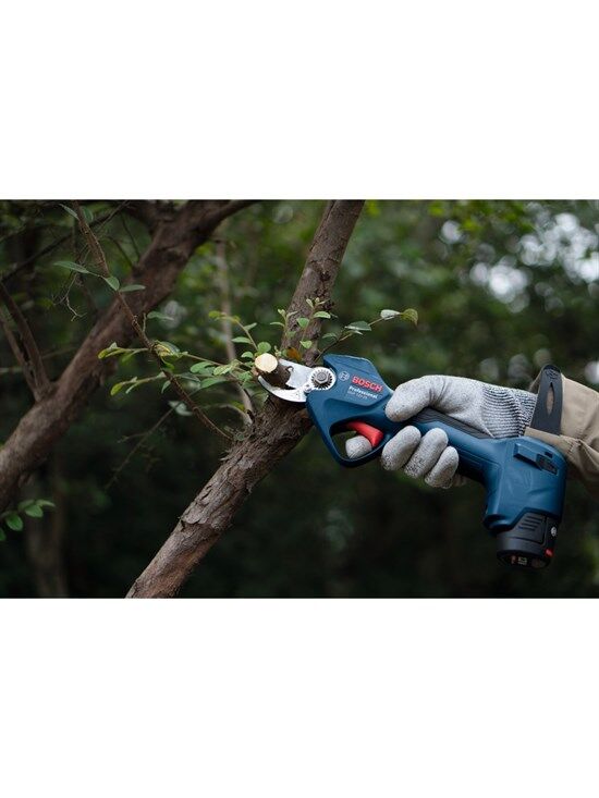 Bosch Professionel GGP 12V-25 (2X3 Ah) Akülü Budama Makası + Bosch Bez Takım Alet Çantası - 06008D8100