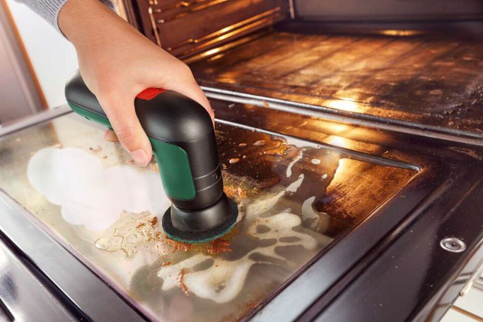 BOSCH UNIVERSALBRUSH Yüzey Temizleme Makinesi  (0 603 3E0 000)