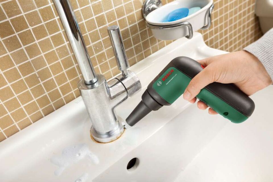 BOSCH UNIVERSALBRUSH Yüzey Temizleme Makinesi  (0 603 3E0 000)