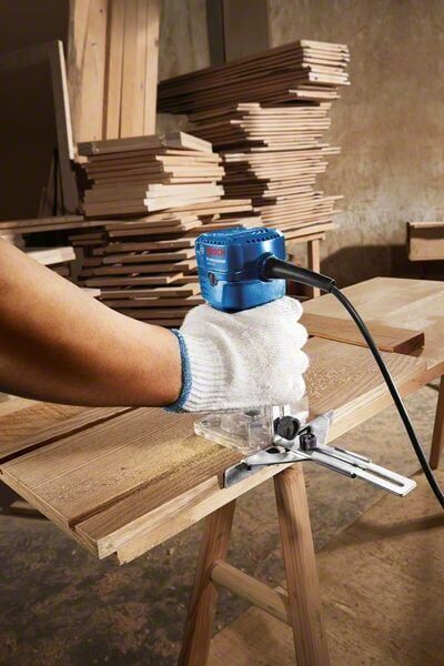 BOSCH GKF 550 Freze Makinesi (0 601 6A0 020)