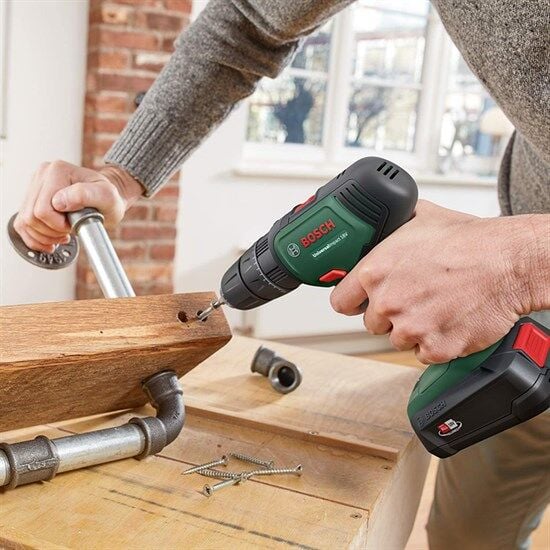 Bosch Universalımpact 18V Akülü Matkap + Systembox (1,5Ah, Çift Akü) - 06039D4107