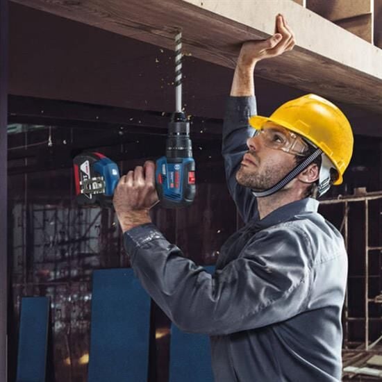 Bosch GDS 18V-400 + GSB 18V-50 Darbeli Somun Sıkma + Vidalama 18V 2 Ah Ve 5Ah - 06019K0003