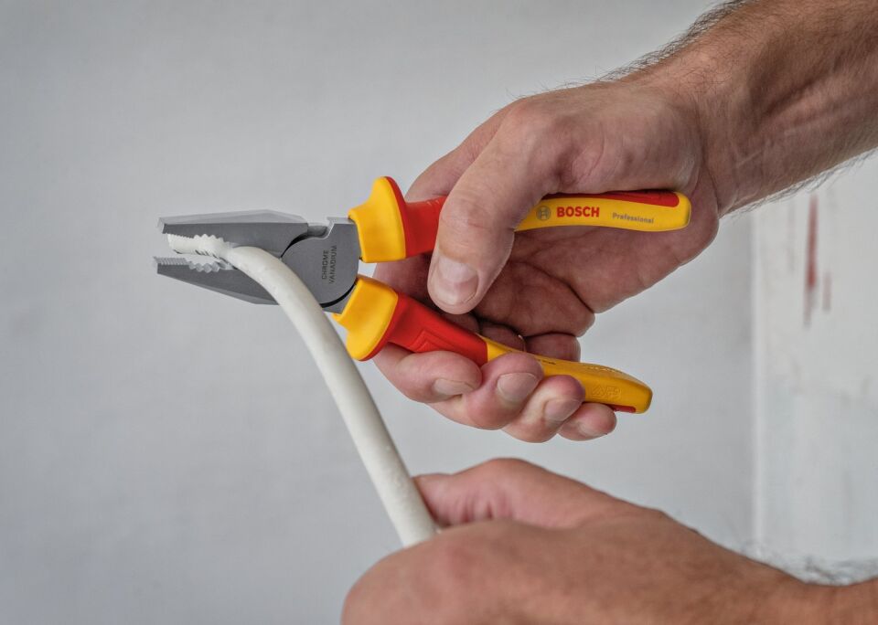 Bosch Profesyonel VDE Pense 180mm
