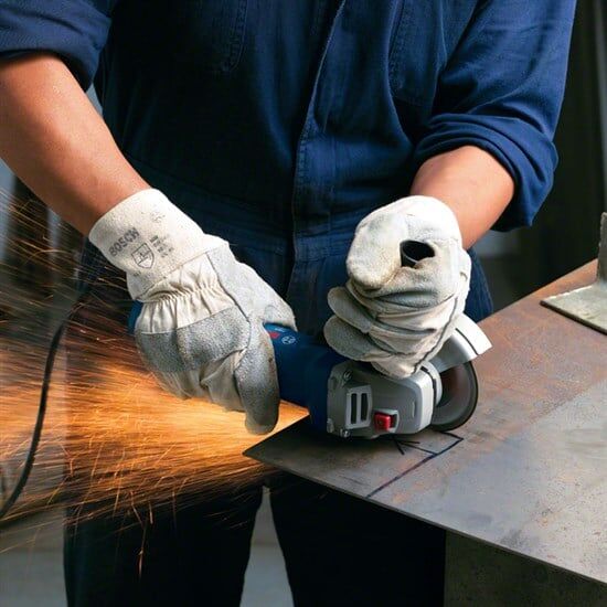 BOSCH Professional GWS 7-115  Avuç Taşlama Makinesi - 0601388106