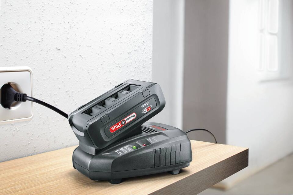 Bosch Akü paketi PBA 18V 4,0Ah W-C Power Plus