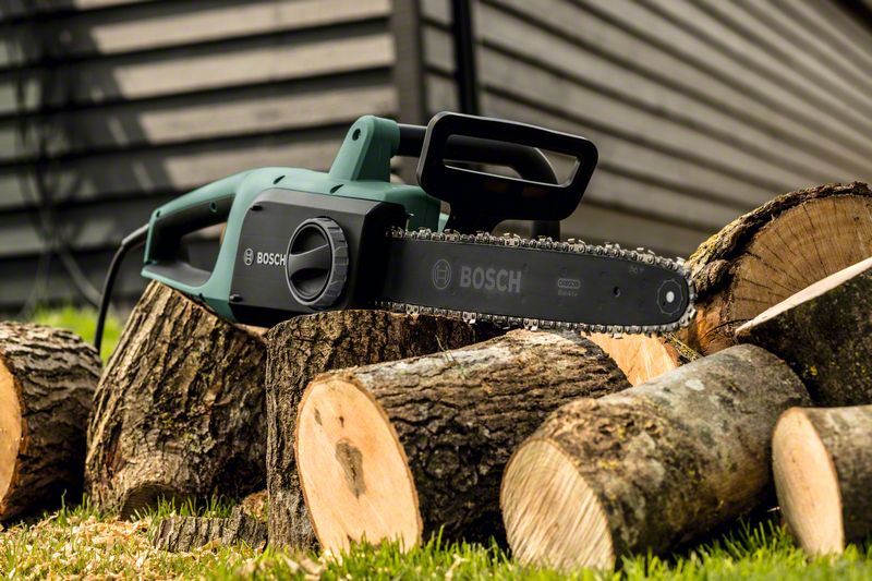 Bosch UniversalChain 35 Zincirli Ağaç Kesme Makinesi