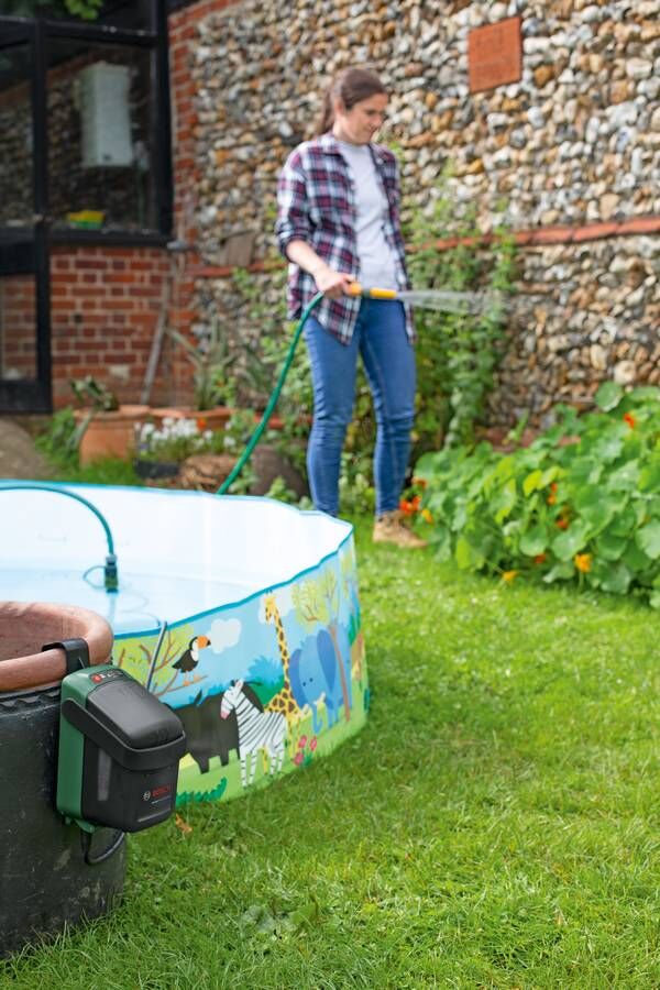 Bosch GardenPump 18V-2000 Akülü Bahçe Pompası (Solo)